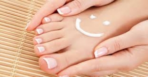 Đau bàn chân có nguy hiểm không - Nguyên nhân và cách điều trị